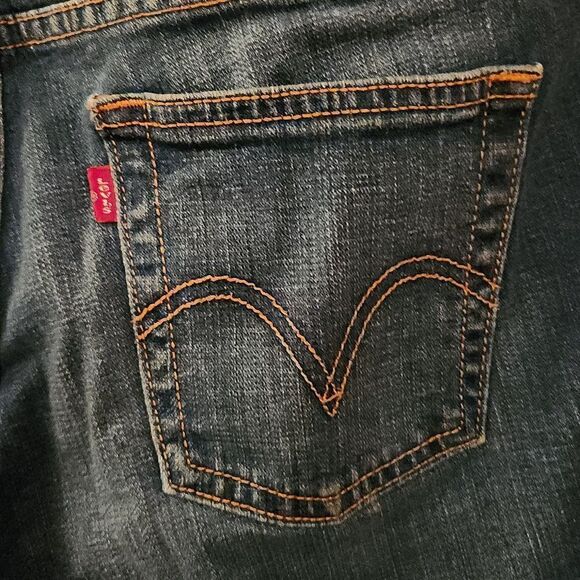 Levi's 545 Shorts 10 - Picture 6 of 8
